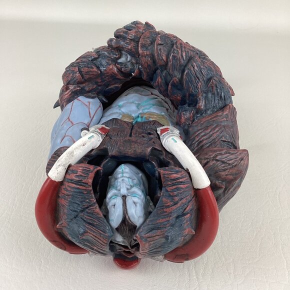 Quake Champions Scalebearer Statue Massive Heavy 12" Action Figure Video Game - Picture 6 of 6